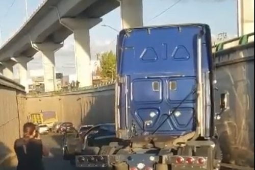 Video: Otra vez en Las Torres y Pino Suárez, pero abajo del puente